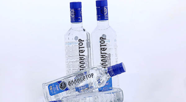 rượu vodka cá sấu xanh 